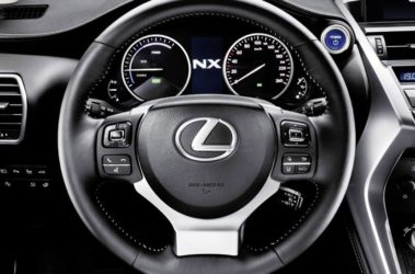 Lexus-NX300h-12